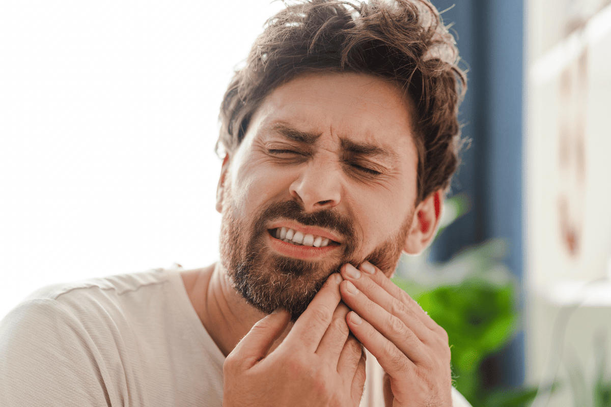 Featured image for “How Emergency Dentists in Gate City Treat Broken or Cracked Teeth”